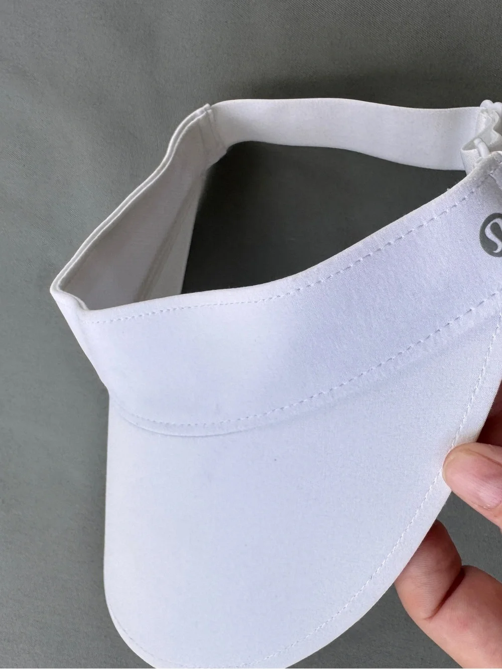 Lululemon Fast Paced Wide Band Running Visor